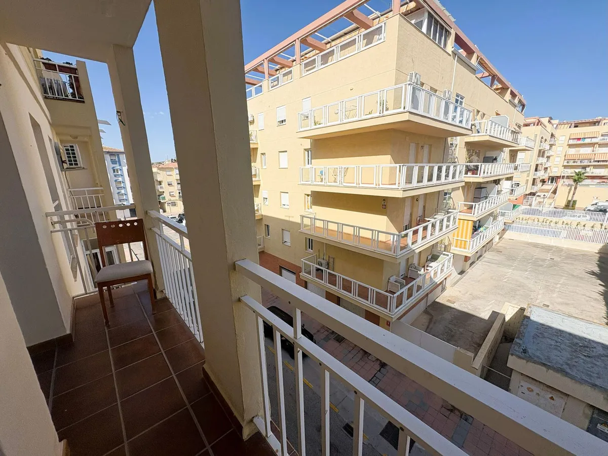 f876d3c9-ab13-41d9-9035-dc3a8e3e1969