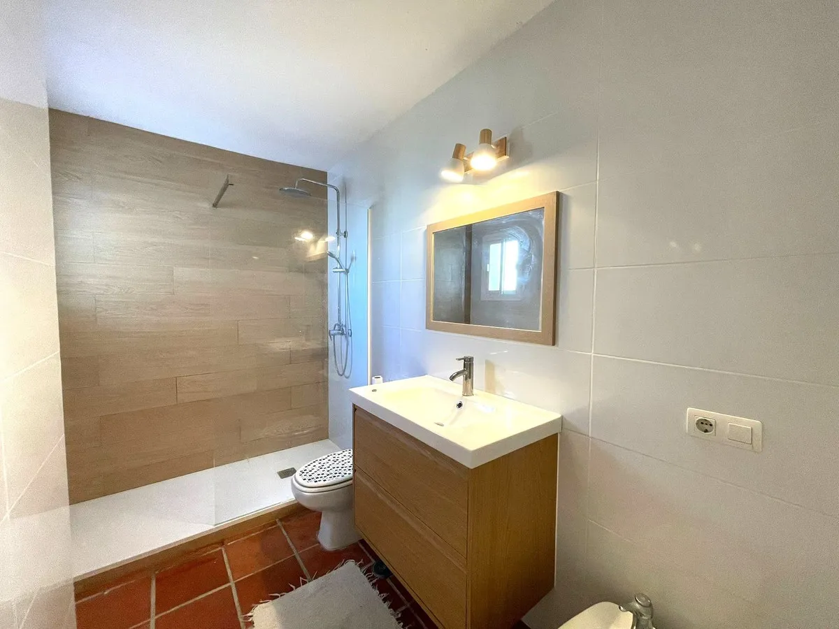 38e89989-b01e-49e9-bc83-73b146d510df