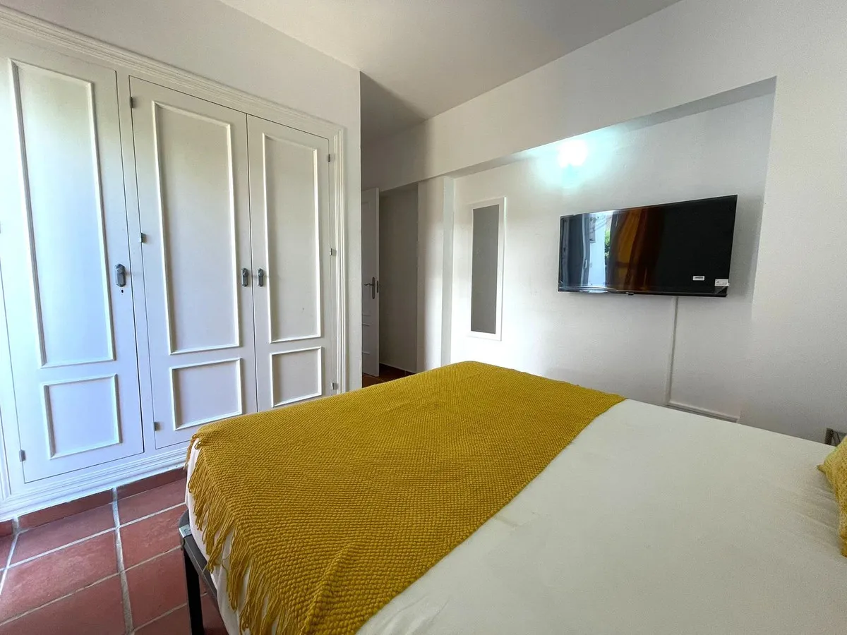 9e7d7a0a-6a4d-4730-a528-40b9db2fbce5