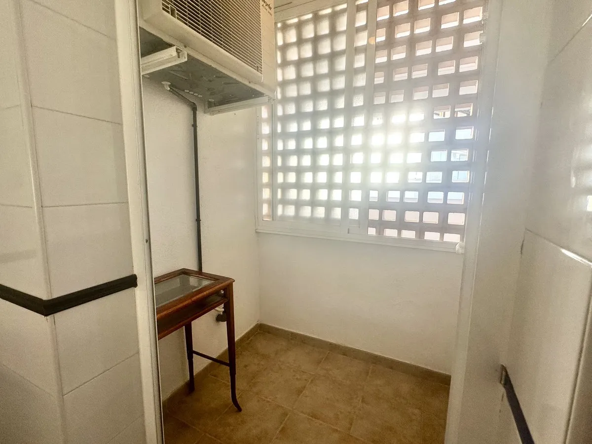 07b3dc9c-cb2a-405c-a0db-7e61c12455e8