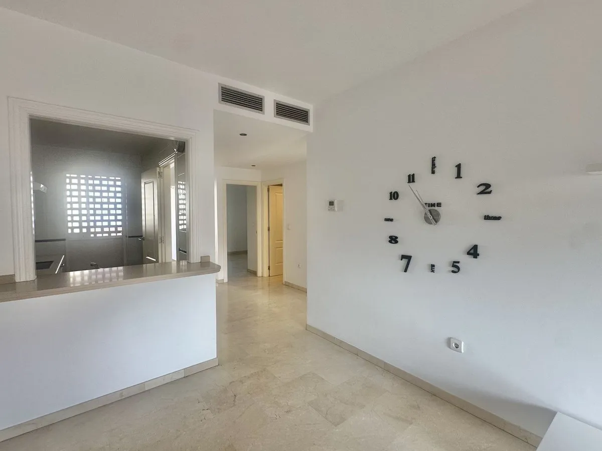 0da0fbc9-1d51-487d-b329-6c4a1d71d651