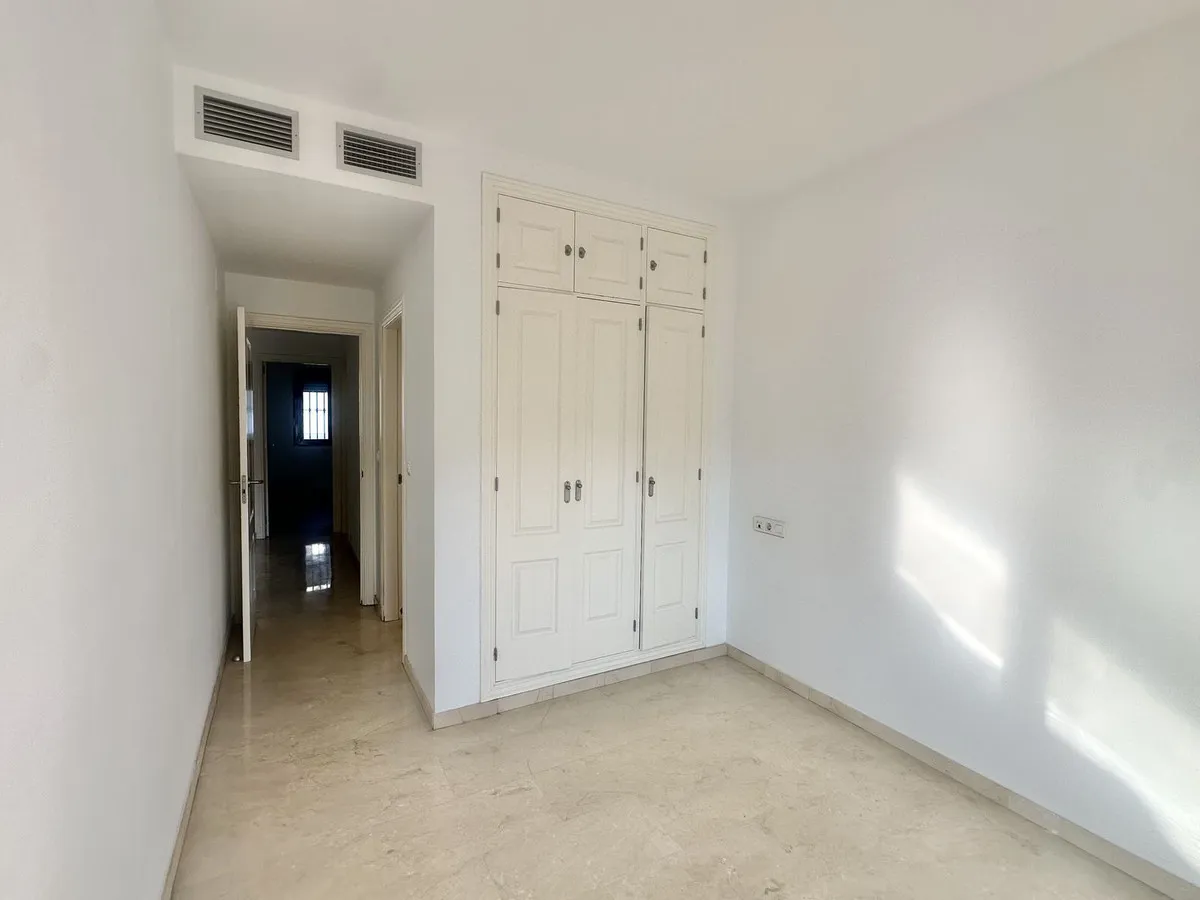 a1591460-32fa-4c25-b8b8-8524662b7523