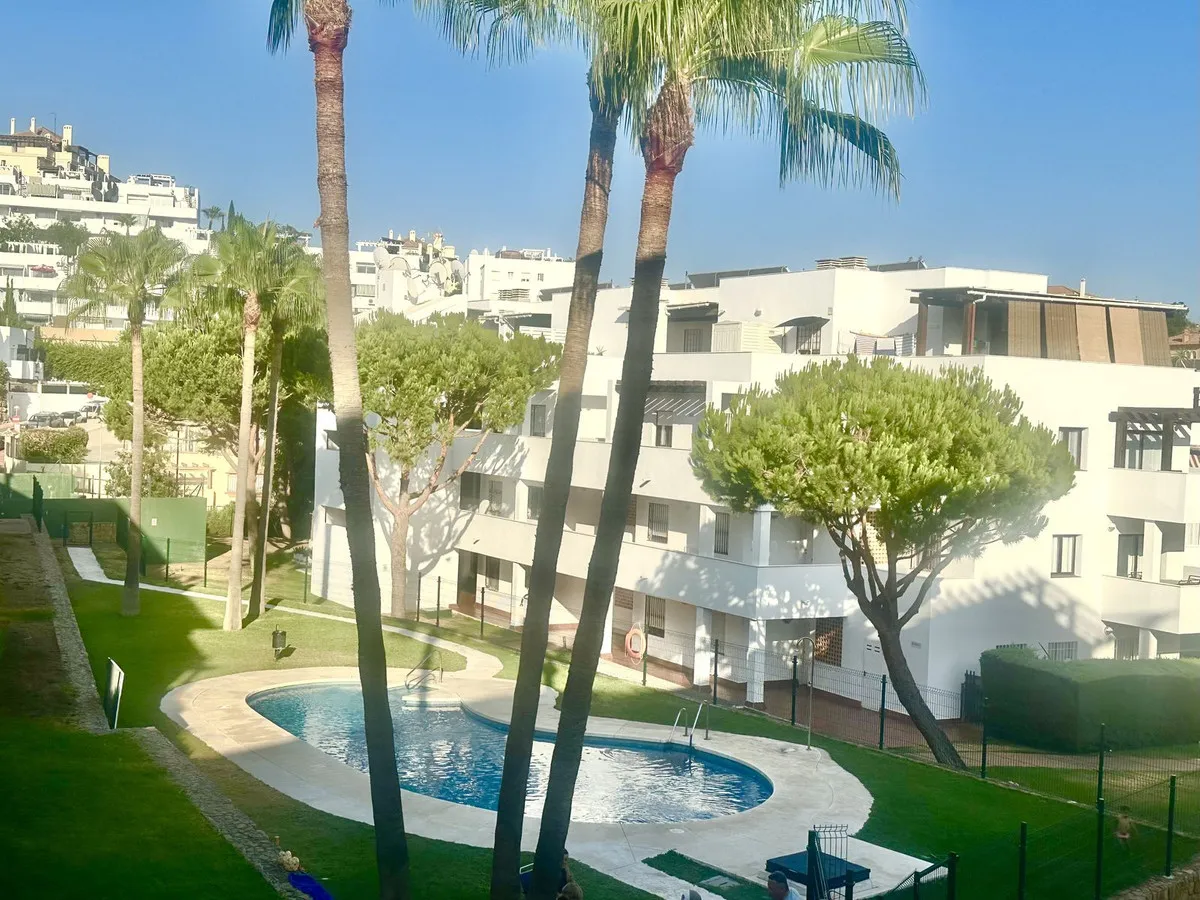 b9a11e76-0081-4d8f-9da9-313f889d976a