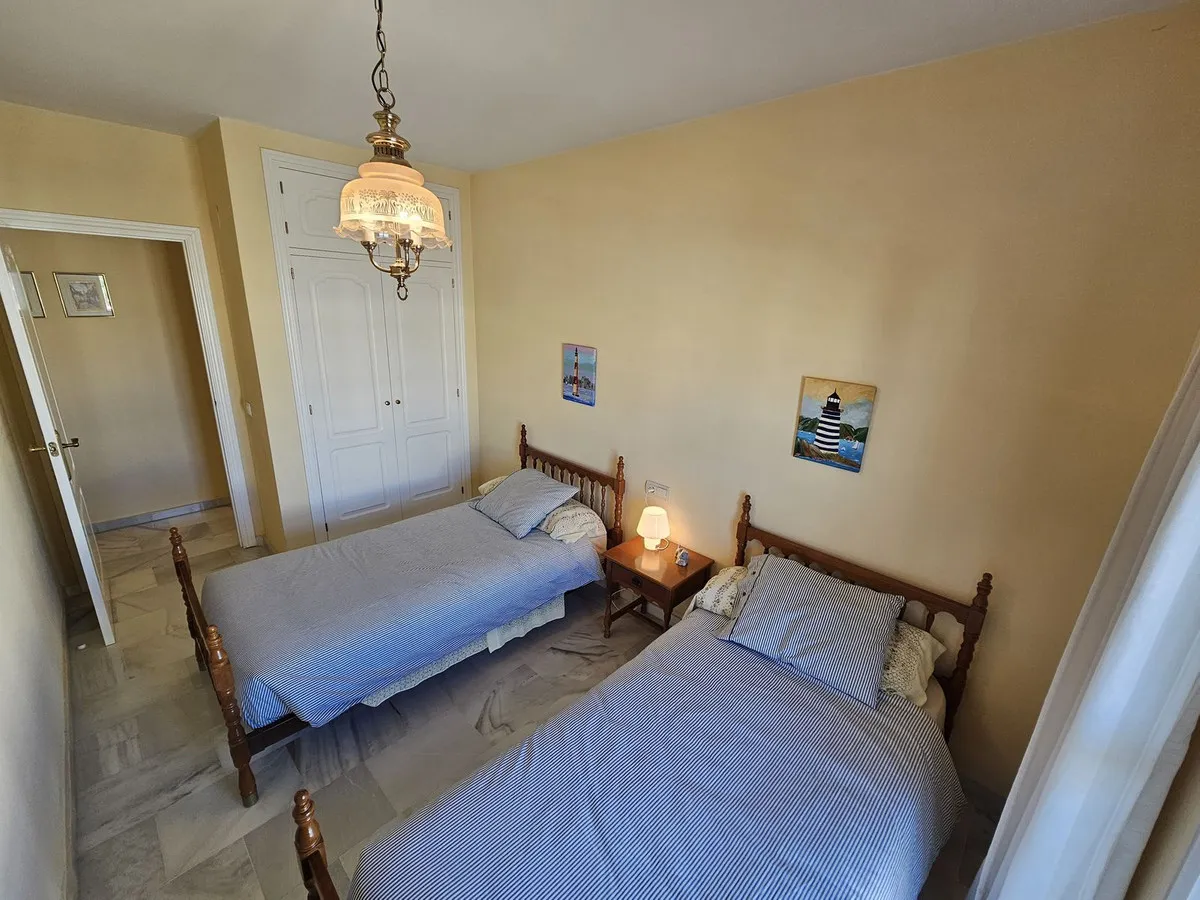 72c1cd46-8851-420b-801d-f1a11a4afca7