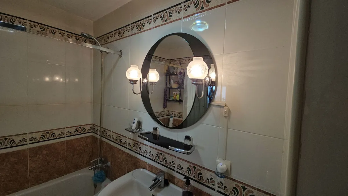 b259bbce-040f-45f8-957c-0702e8d15b62