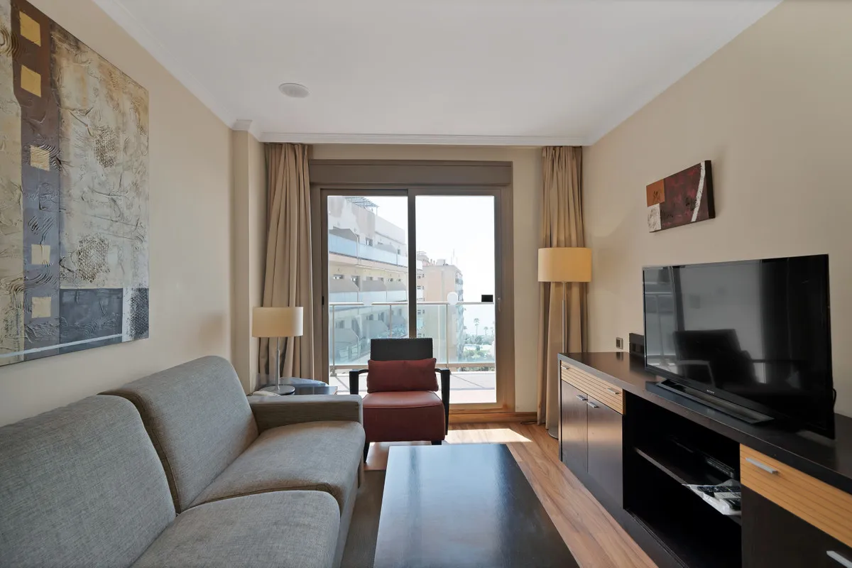 06d66655-41da-4019-8670-772db30ec2b2