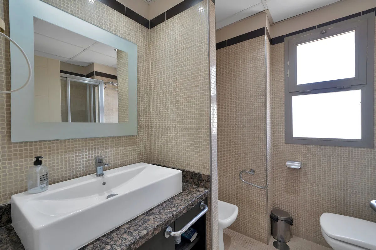 8825ce57-9edc-4e04-8dea-6eea9ce1a746