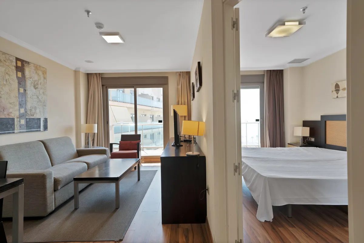 bc87d9e6-f012-41cb-a1e4-97e55d5bb8f3