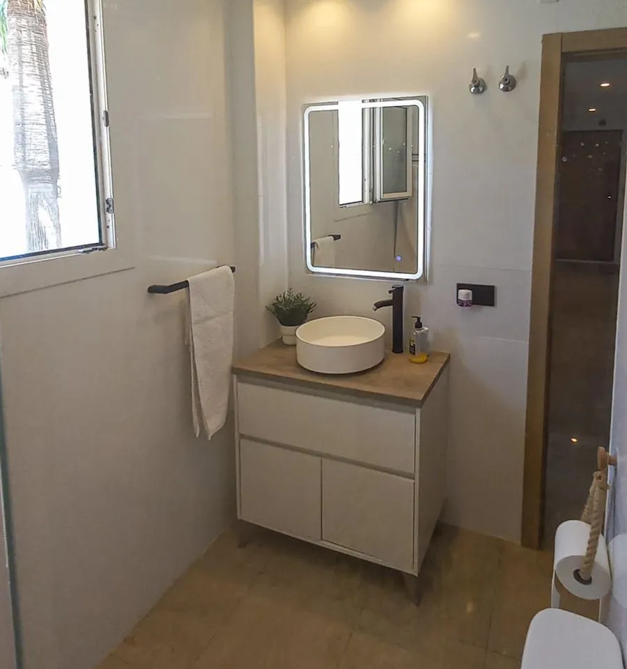 912aa36f-08d6-44a6-9df1-5e14b658f7ae