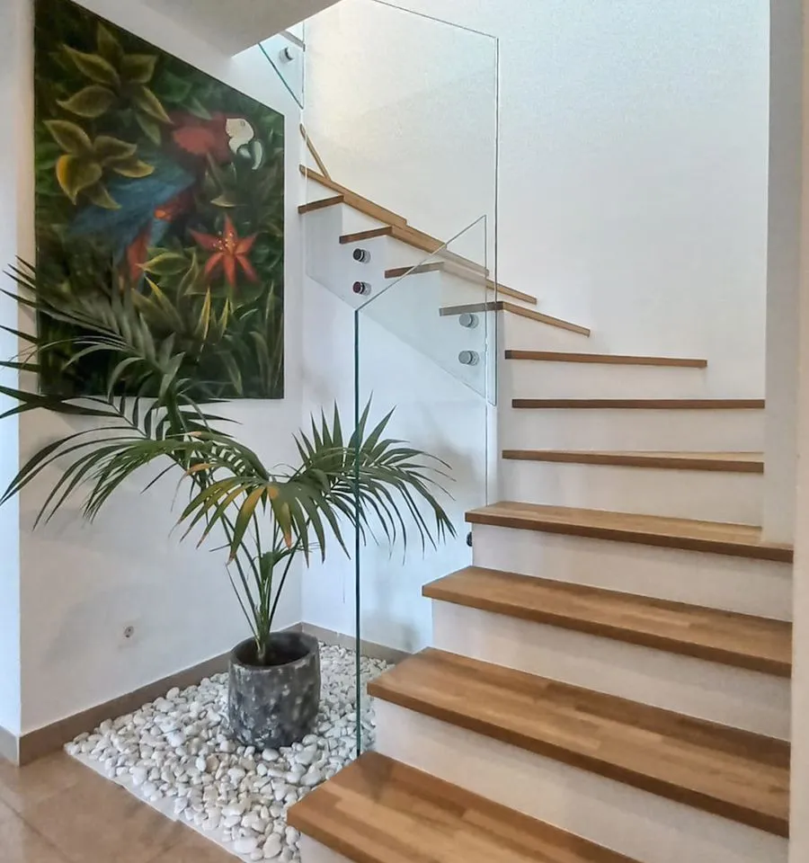 f20a7324-35c3-432c-94be-7c2e89106841