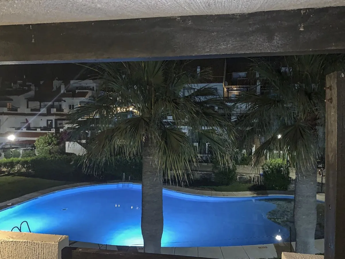 ff142672-ea75-4b40-ad06-0b923cedc1c2