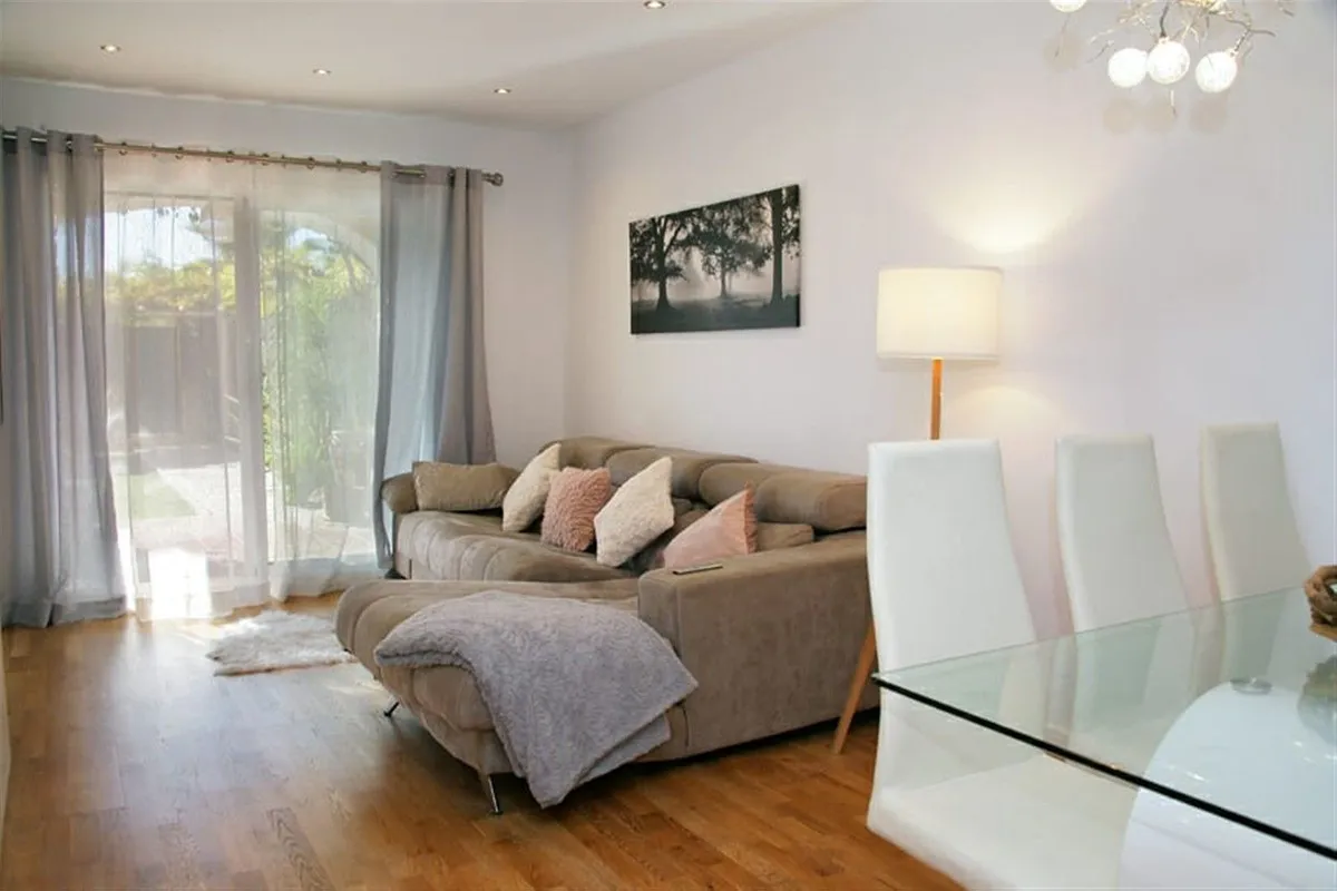 8c54264d-e1ba-4b61-9ab3-dfb79bafb06b