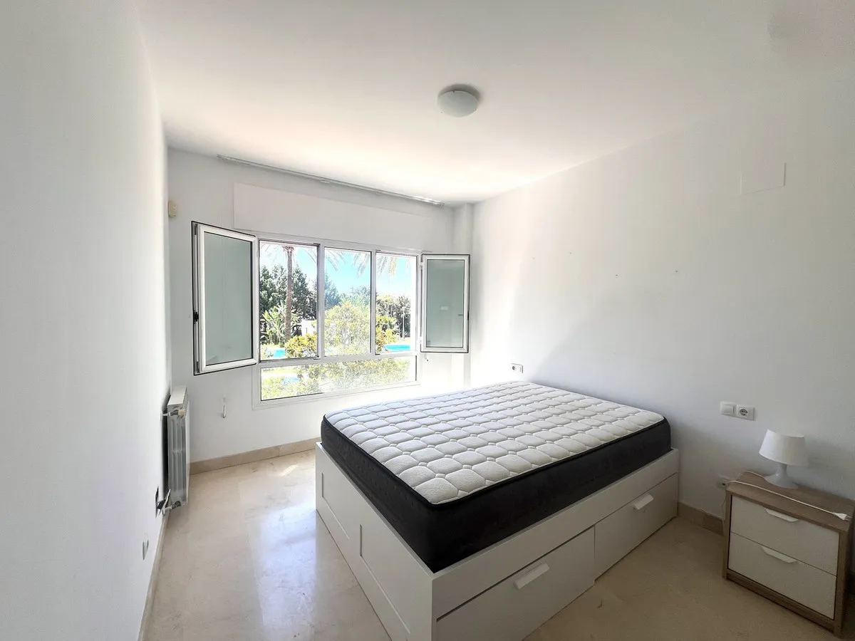 21ab1230-7a59-4fea-9772-f2ff0fec3328