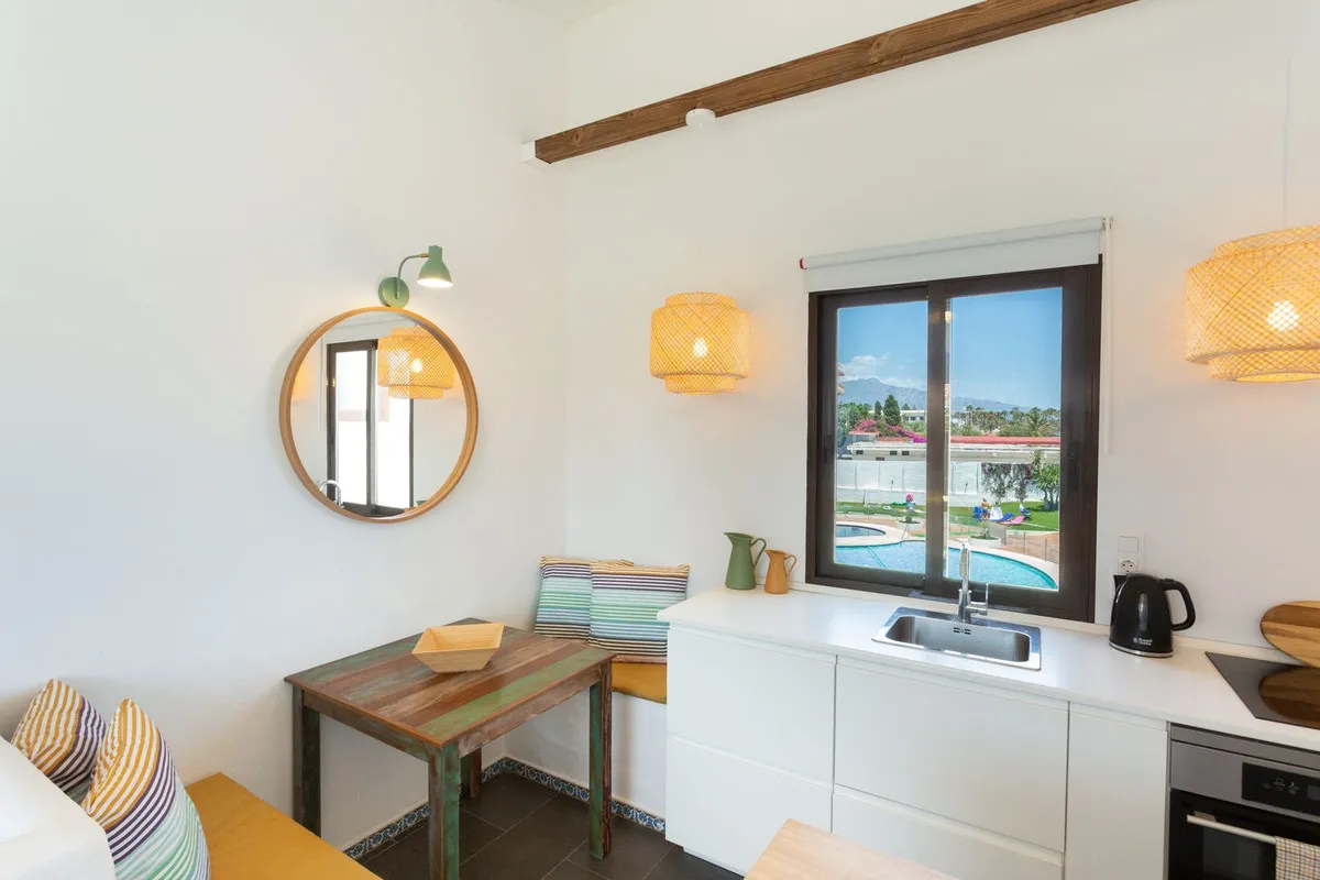 418033b5-1ac3-4d68-b8a2-3fd1749b7a28