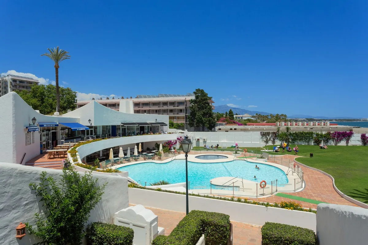 b307a957-da41-4c28-bce0-d56fbc1715ad