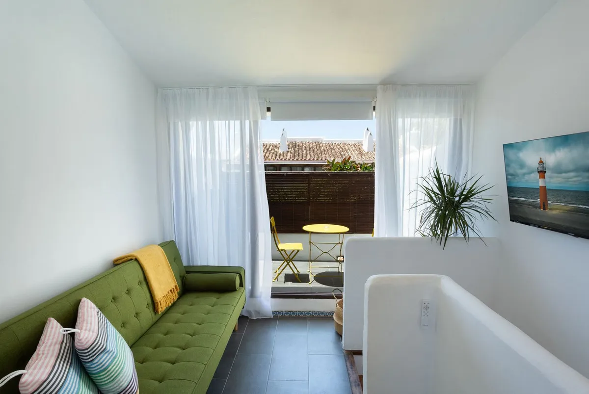 cd9d881f-4d65-491b-a4a3-acc34b87228f