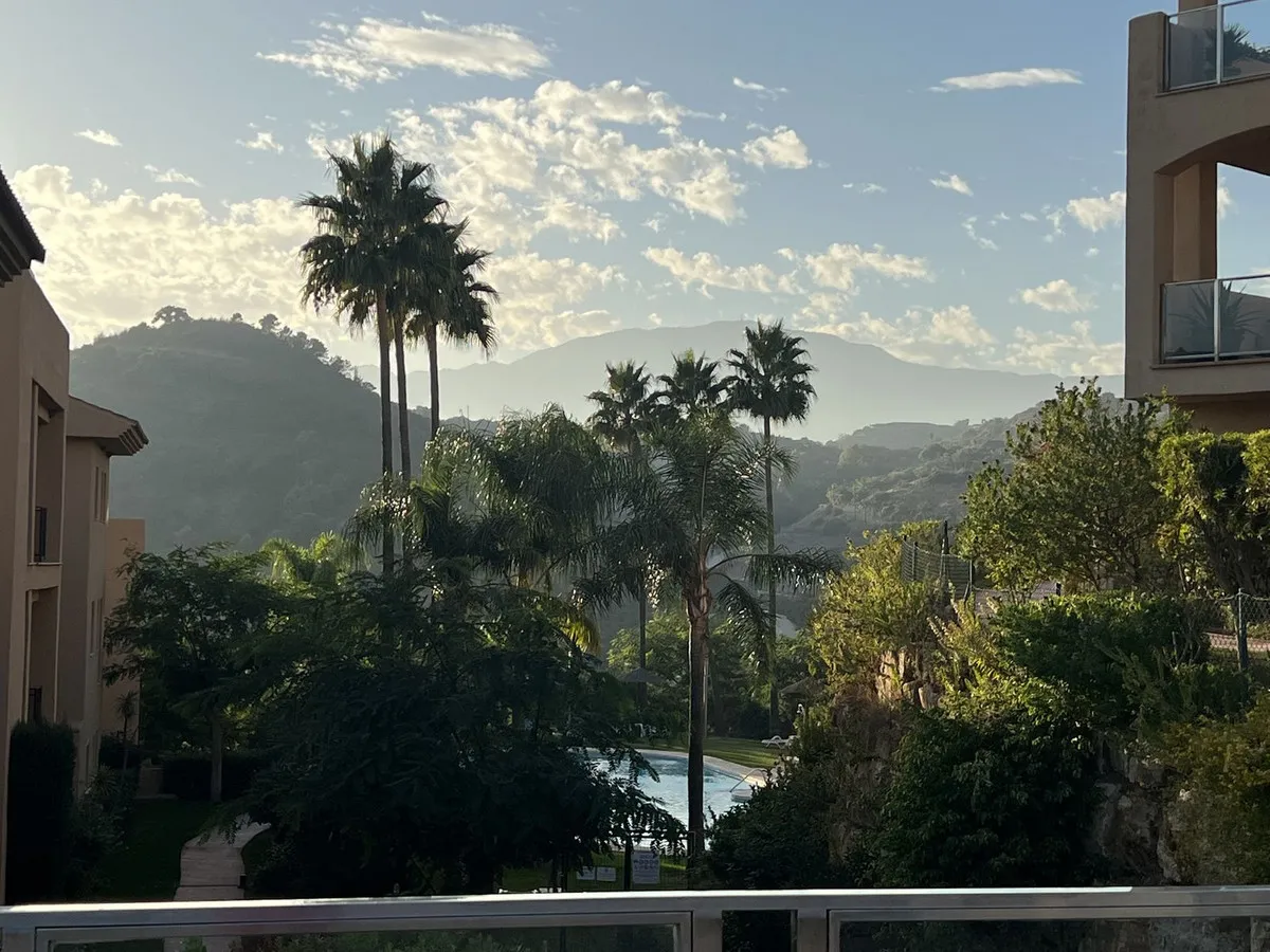 a2c40488-2bd6-42f4-a305-80ff7a470ec5