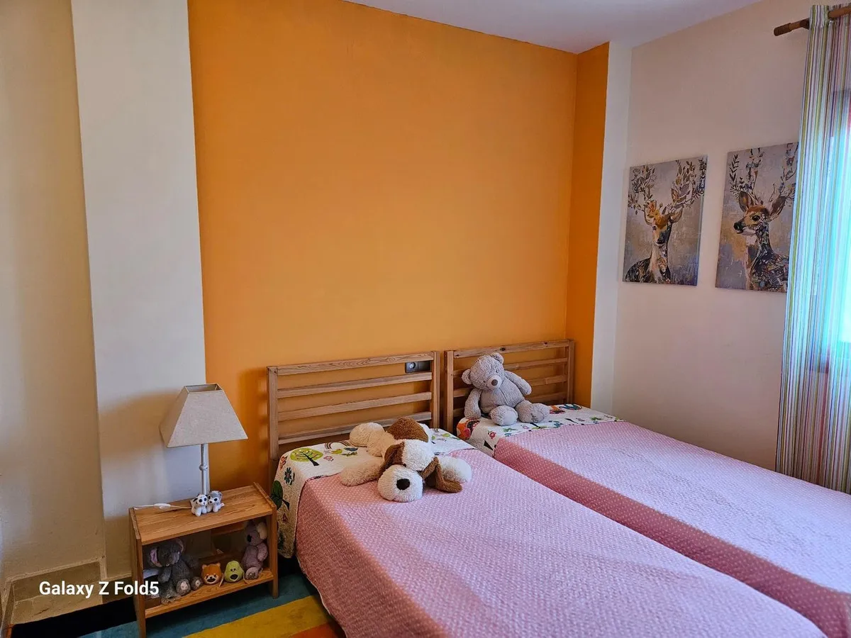 f2784f77-7d28-4b23-b678-7868182ef8e1