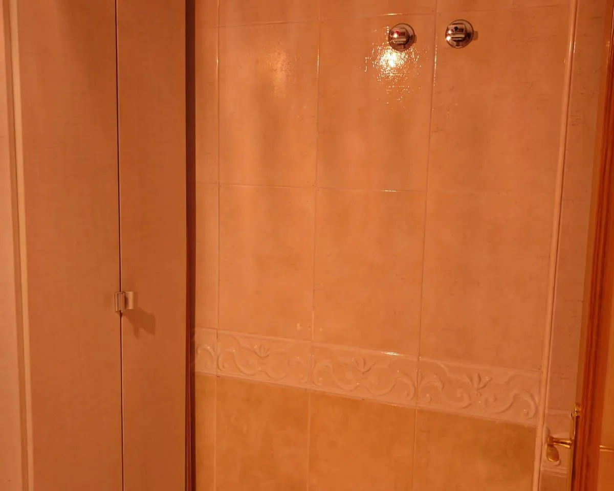 4d37fa24-d5a7-4d04-bdb2-d57f99887741