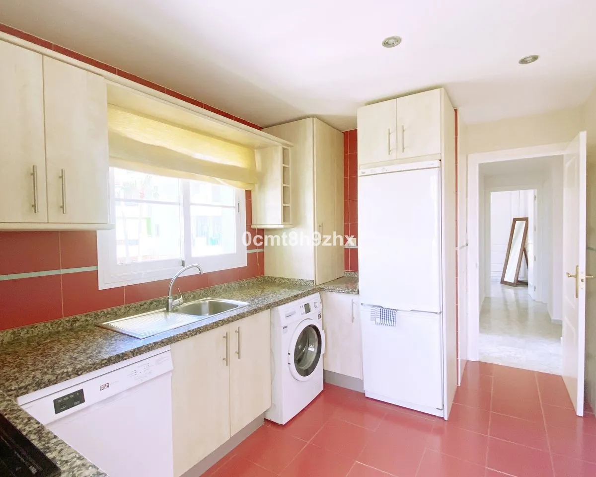 6642c904-97e8-44b8-bb6b-2a623df8083c