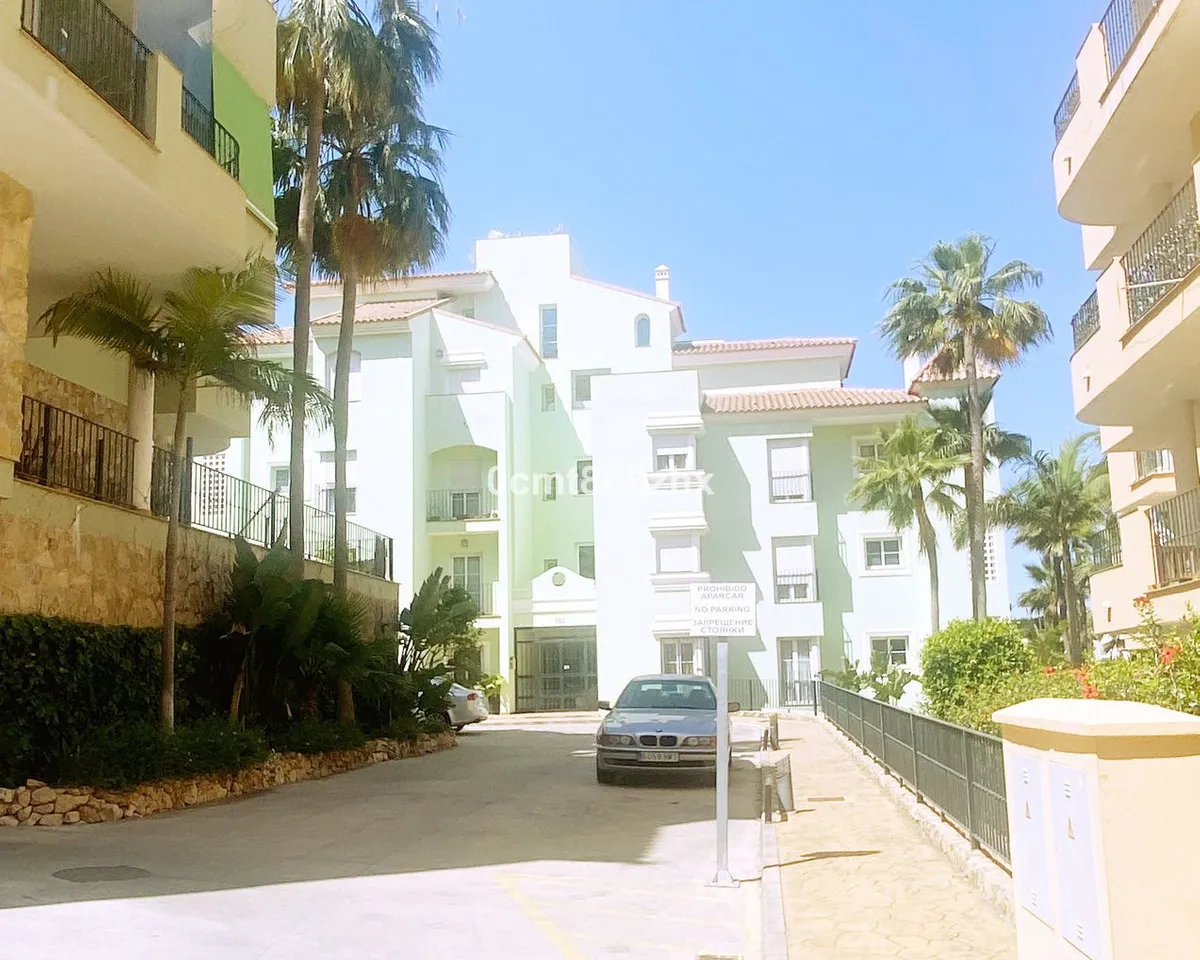 6d3c3df7-26db-48e0-8e76-77970769db76