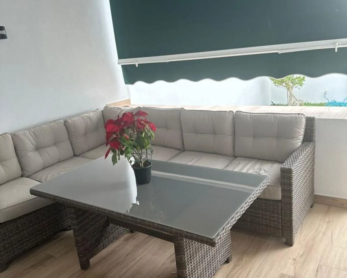 de7212cc-3dba-42a5-8c8b-ee43c1cb7b83