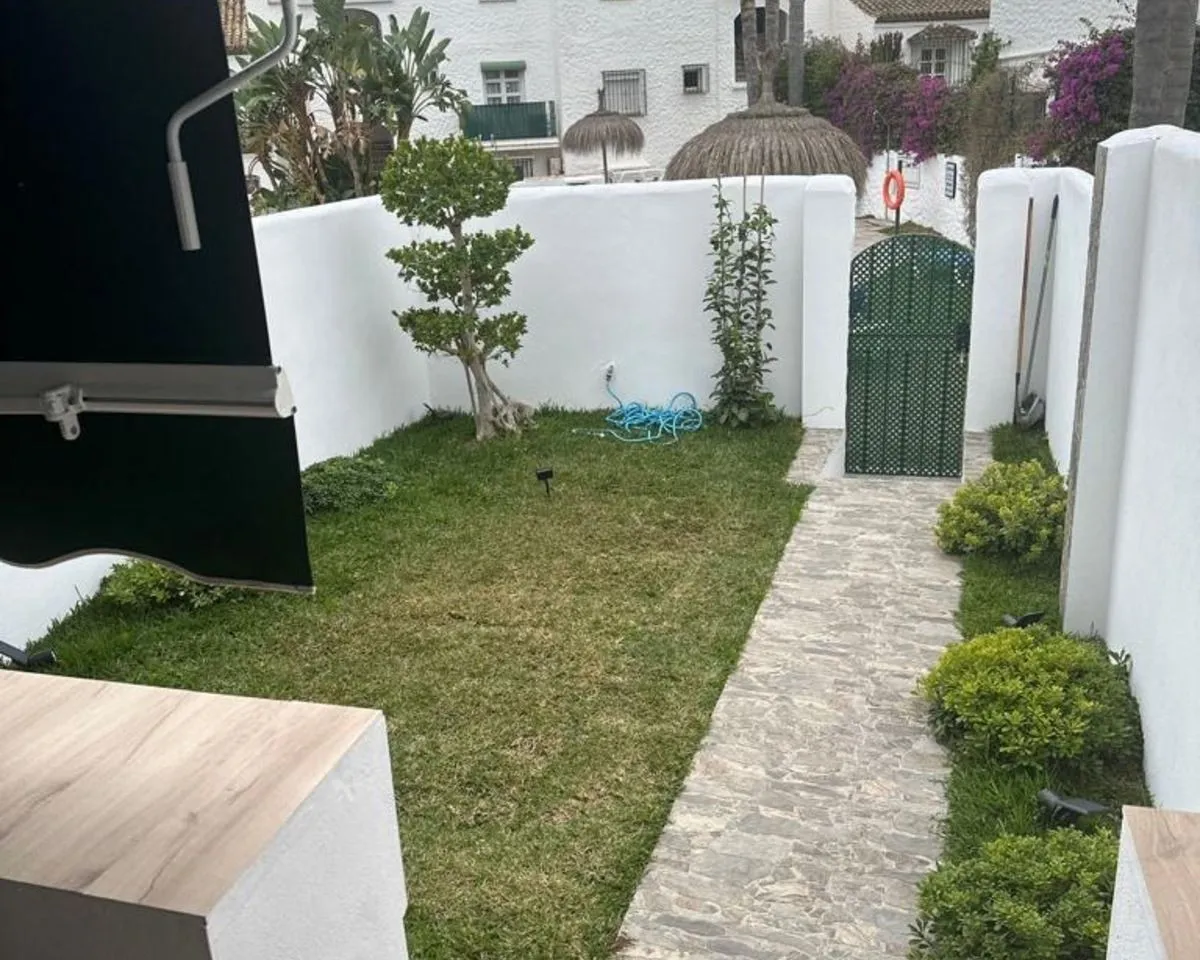 fdc4816c-6663-4aaa-b821-fce406901387