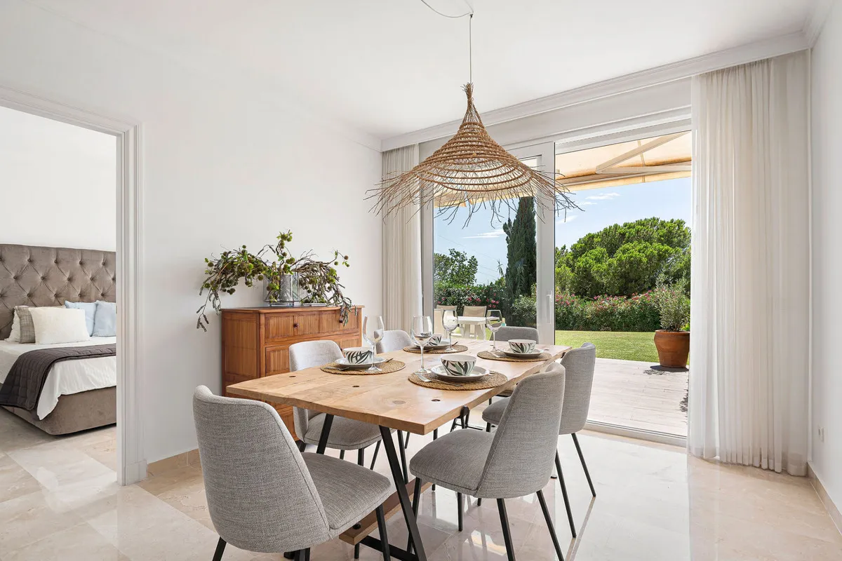 5c05702b-fd50-403d-8cfc-e069d3141191