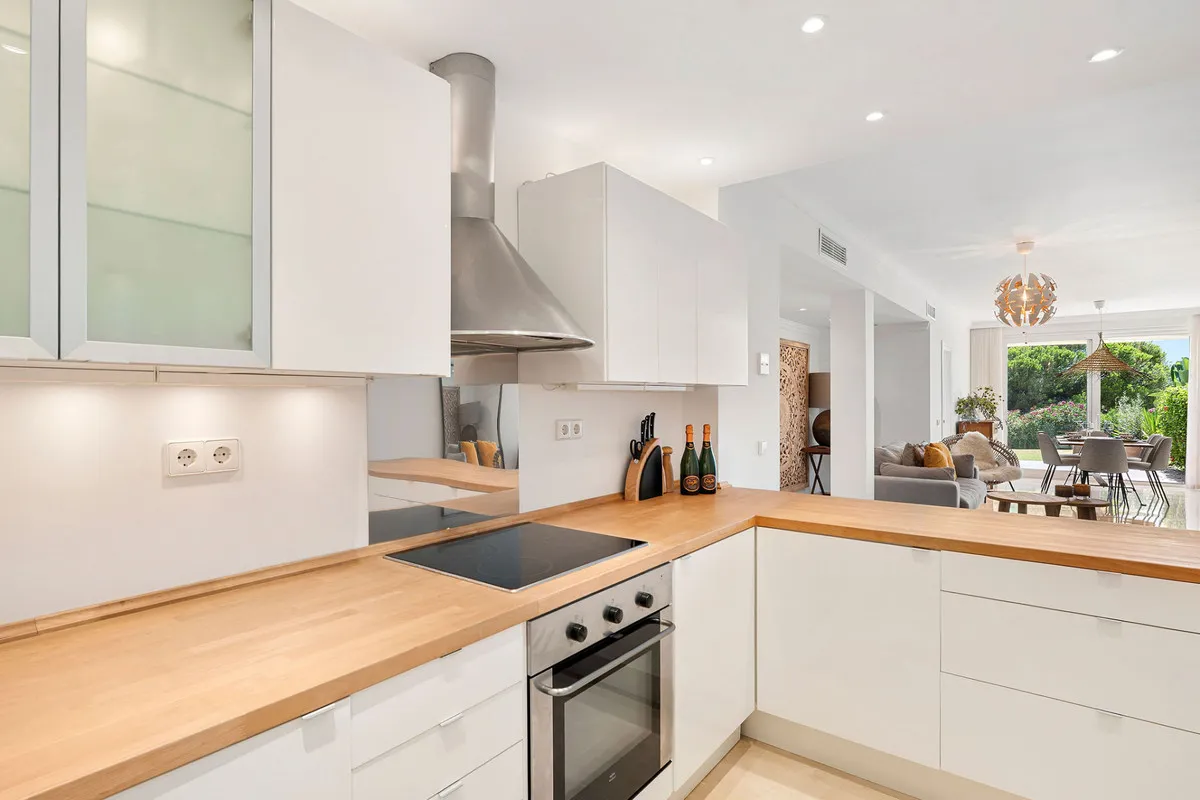 7e71ce38-4932-4252-abdf-bceb248d5488