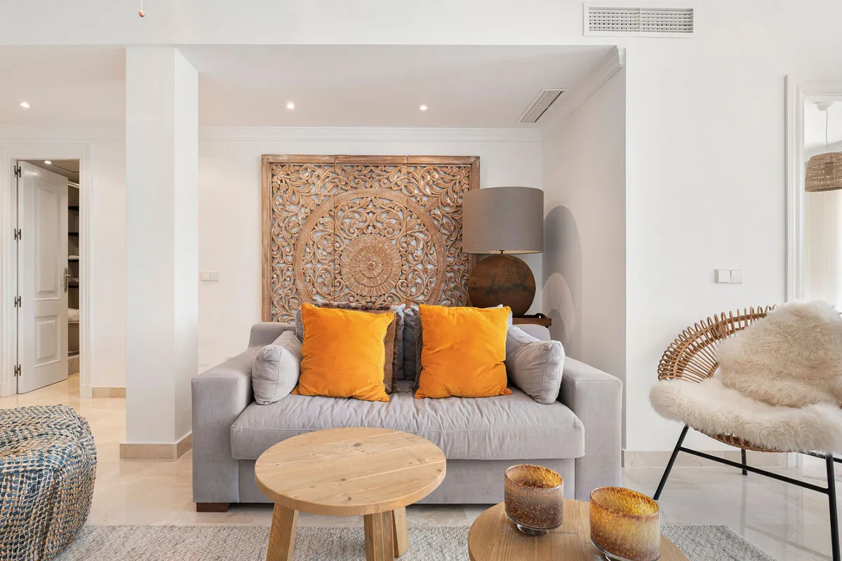 b8bdb755-04ed-4dbf-9adb-8222eee330fb