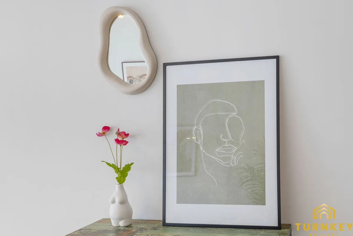 afe71833-bfa6-428a-a983-1edaf76c4333