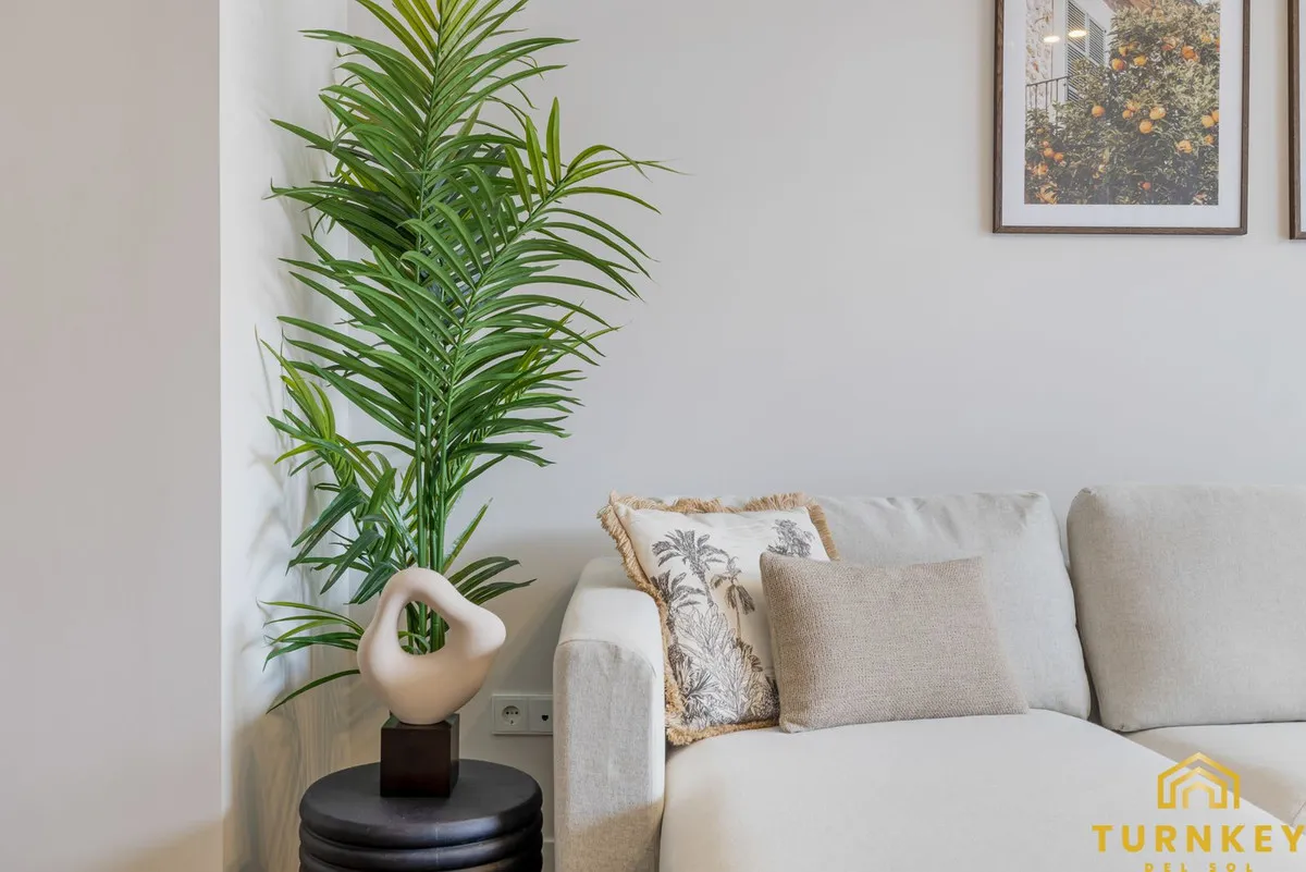 ef014dcd-e751-47af-ad66-d26c5647543f