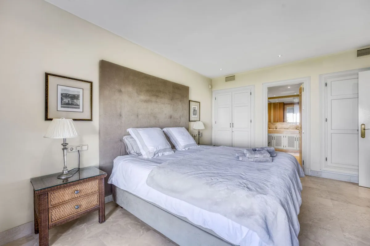 29ced026-617f-47fe-b905-75215a0a8e07