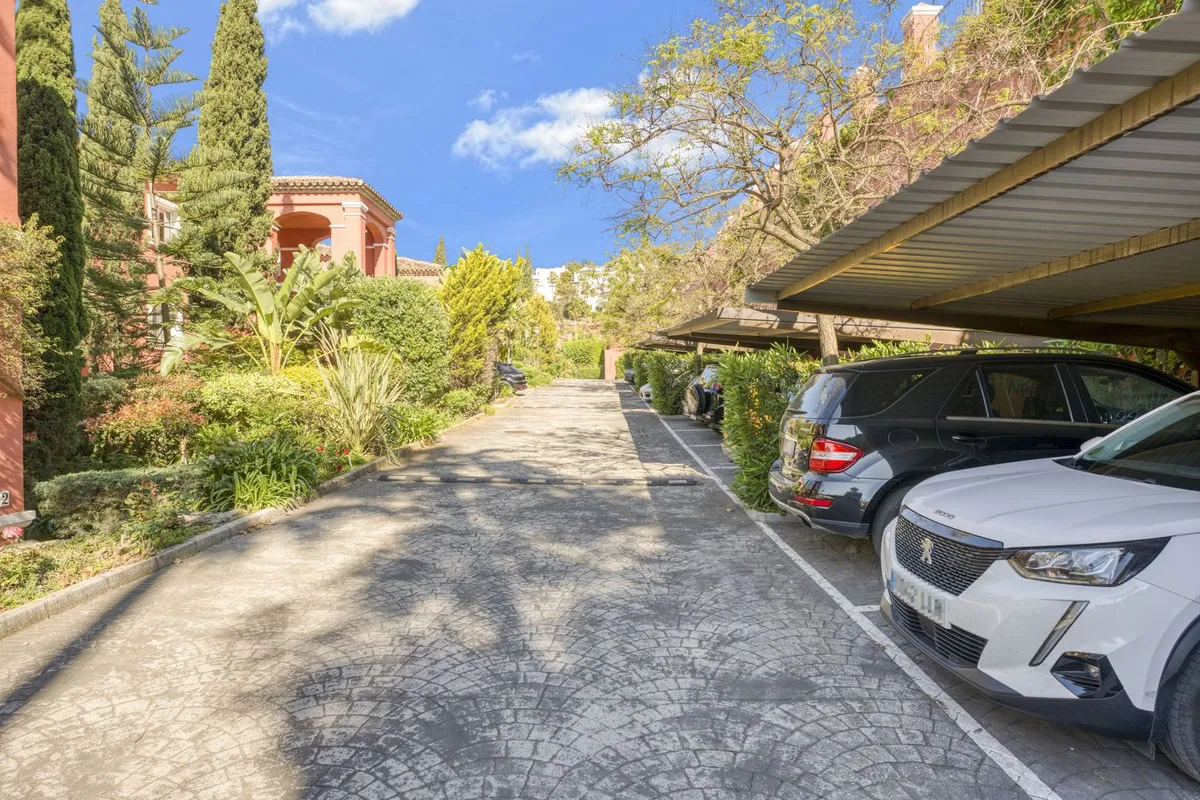 d764670a-2cc3-4615-bd41-f9cb66df21c6