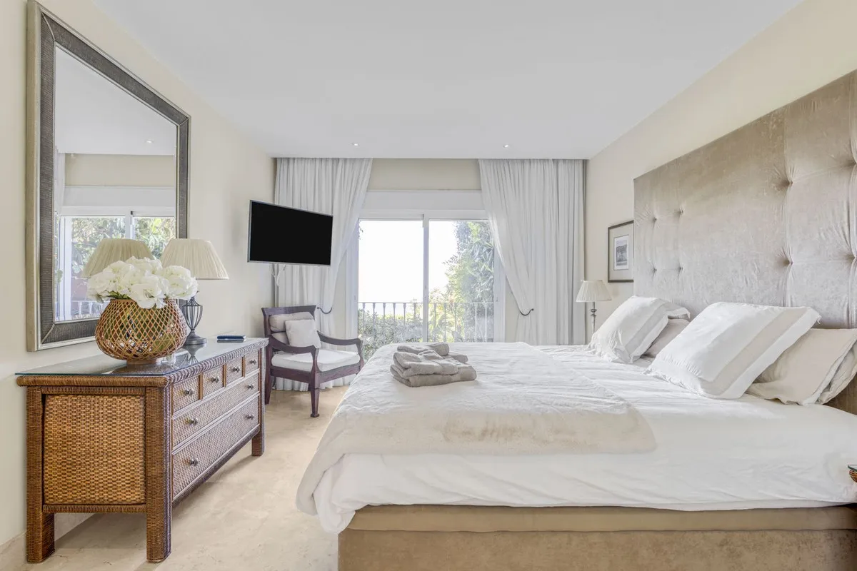 df4e514b-65ac-4dc8-a0c8-72def5f41458