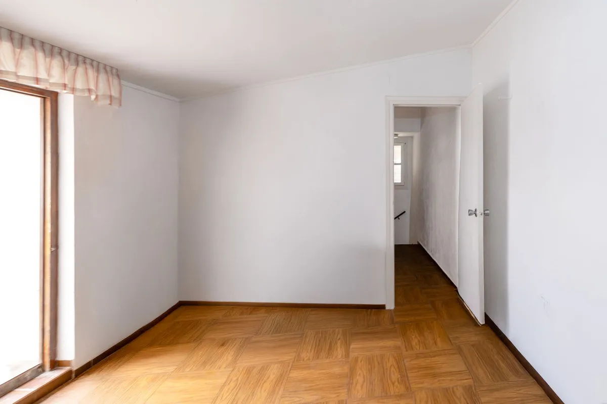 716185f7-bff7-4e30-a2f0-29bd49832e4a