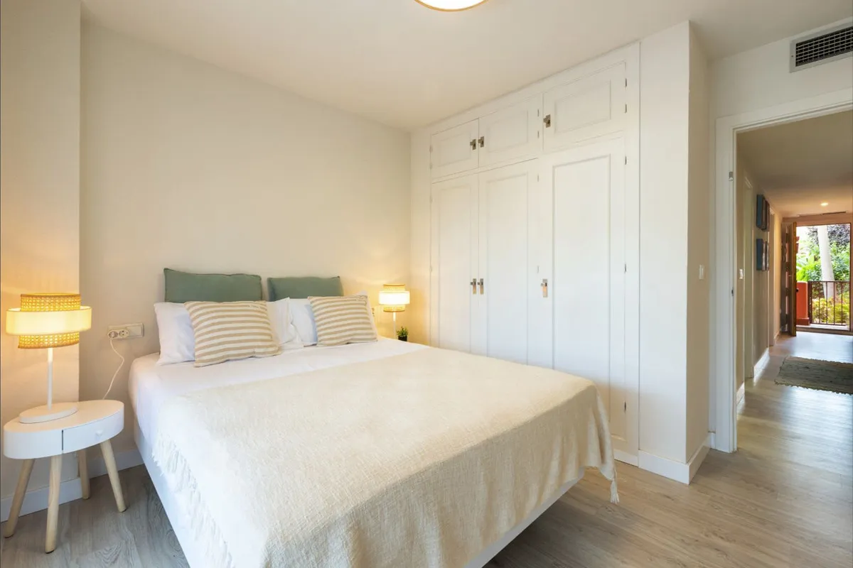 7ee0df01-225b-4caf-8bb9-c7079adf47da