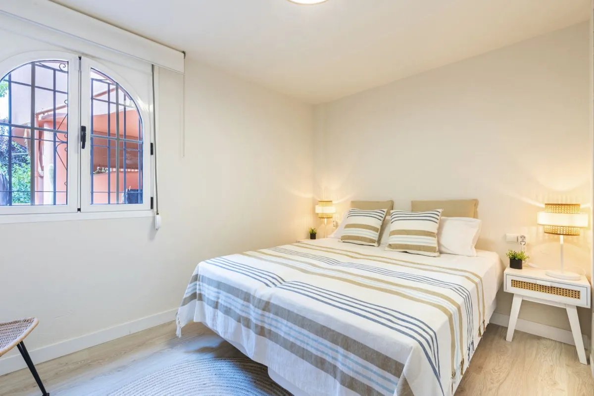 b1ea5dc5-a1b8-4e7c-a193-84259db4c710