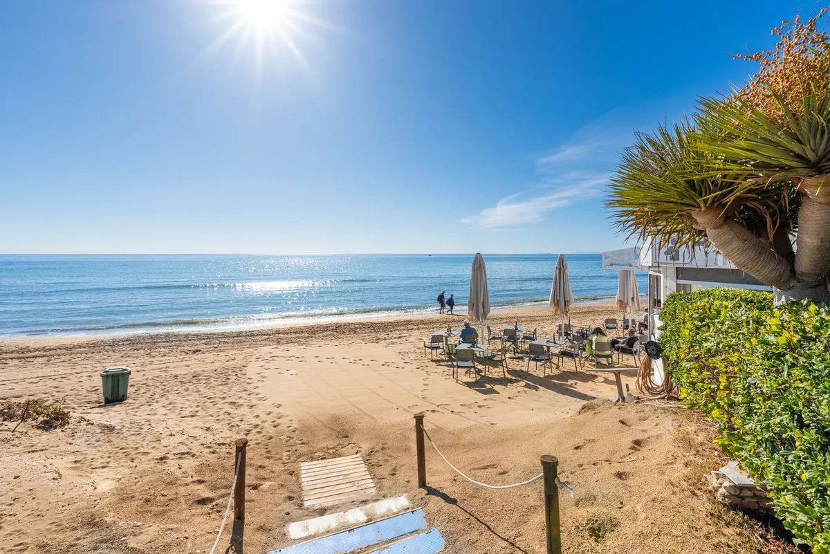 d8b690ce-7f2f-4b01-b398-69dbe2fb8c1d