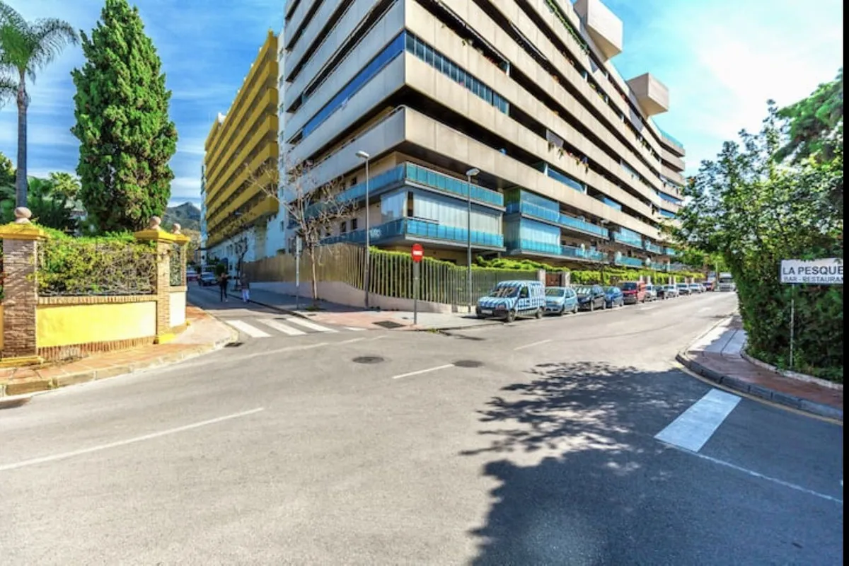 c407cc08-396a-415c-85a1-cbb6cfa985f8