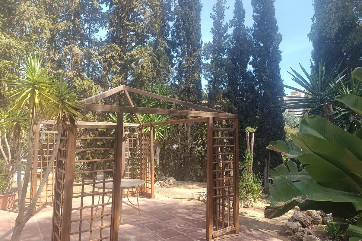 6379079b-6f79-4525-a644-451995bdfe9a