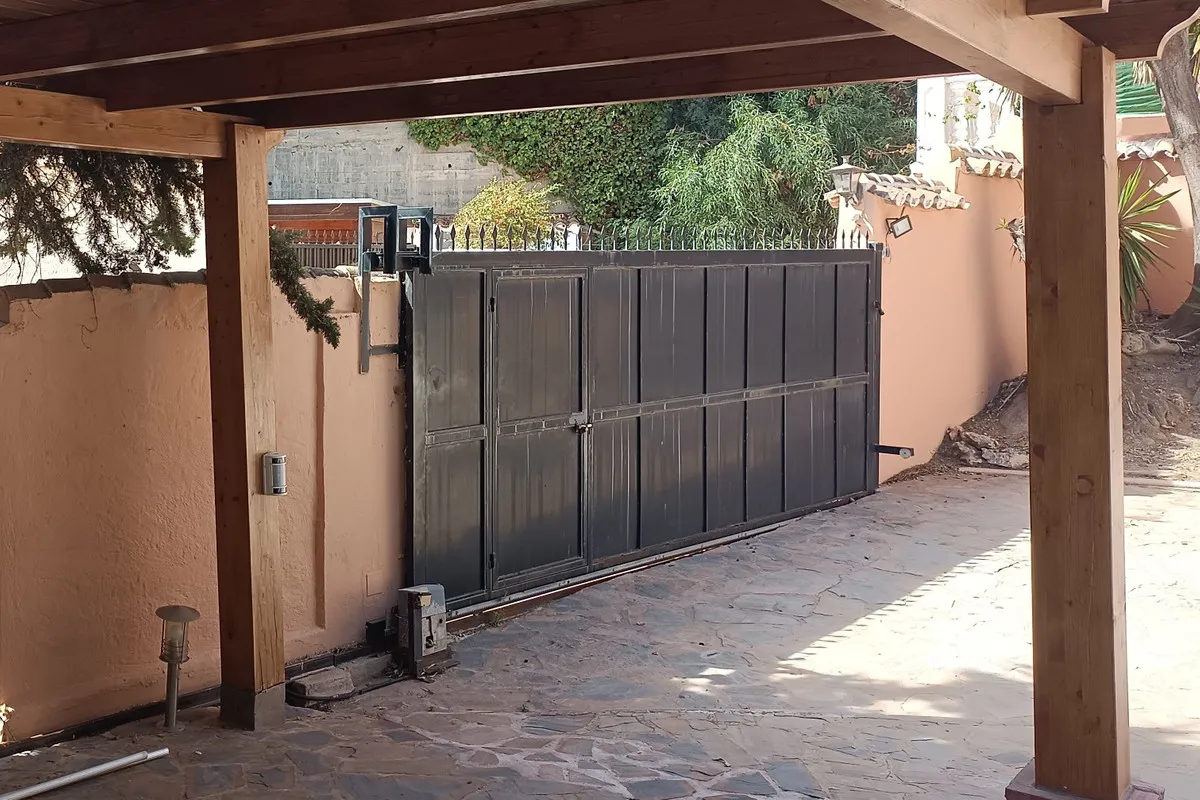 9bb935dc-8b6e-43ea-9c95-e4f5be177393