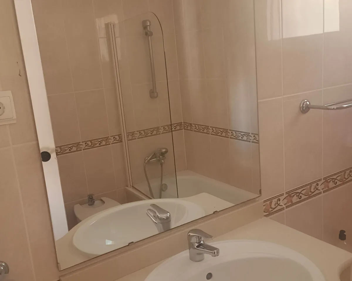 b815d88f-2823-49e1-b04f-9aa75fcd83ac