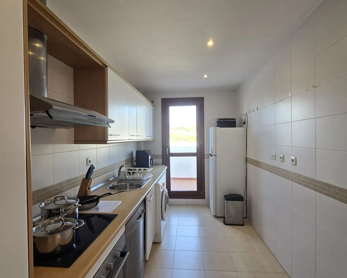 839b047a-76eb-4bc8-a9d7-f4293755532e