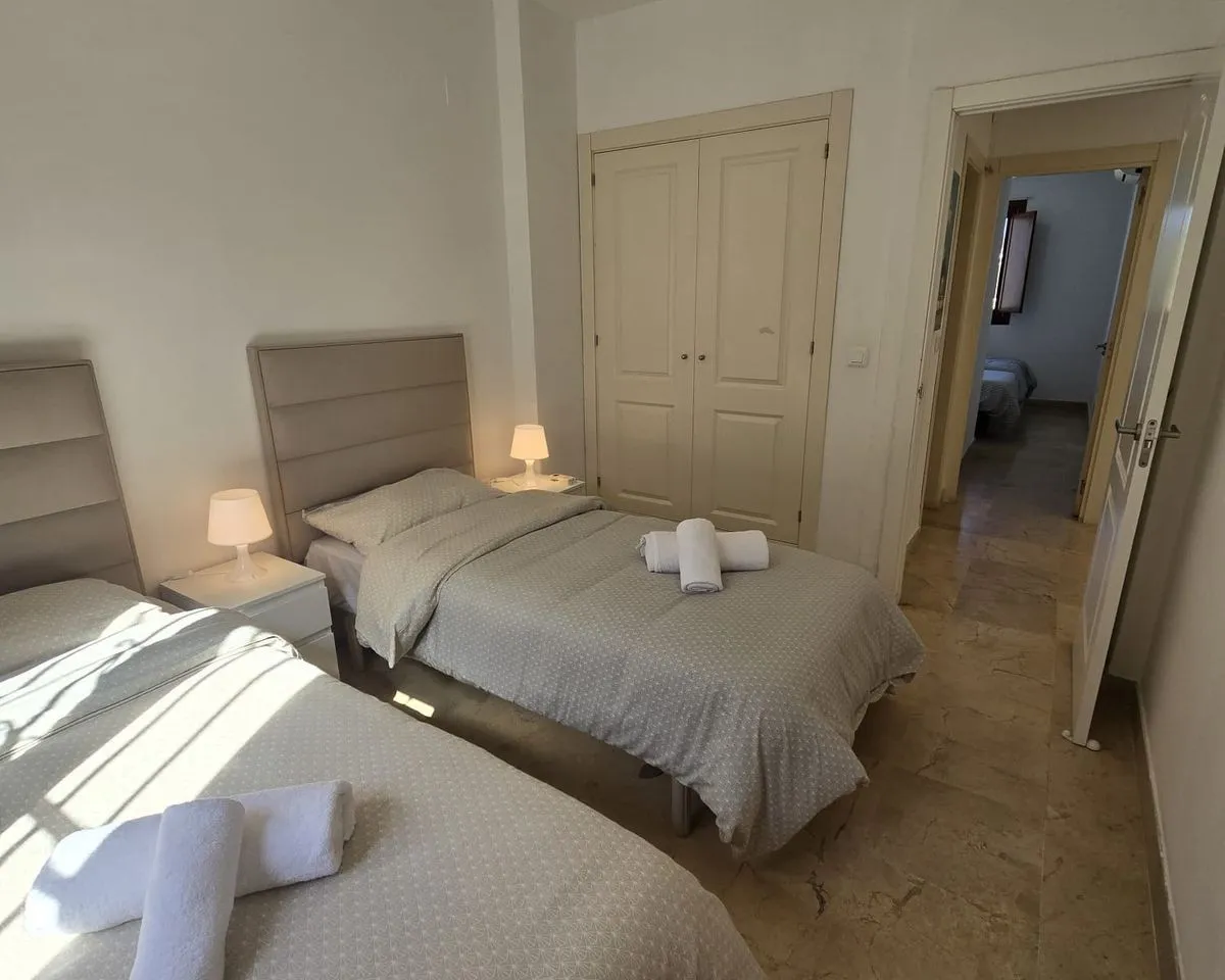 91f7f7d0-884b-433f-8533-2e488dd621a1