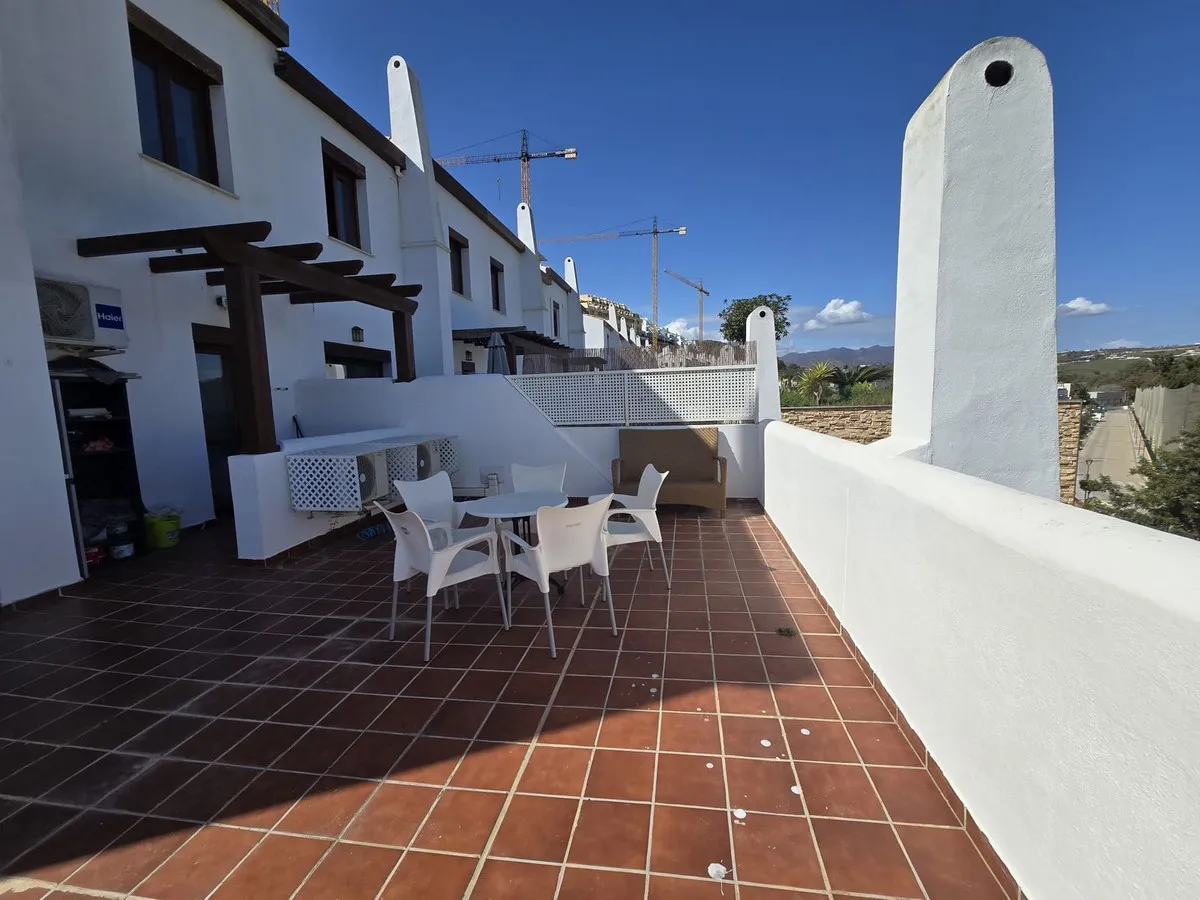 c372b552-bd70-4574-8ce7-11d44ad40c66