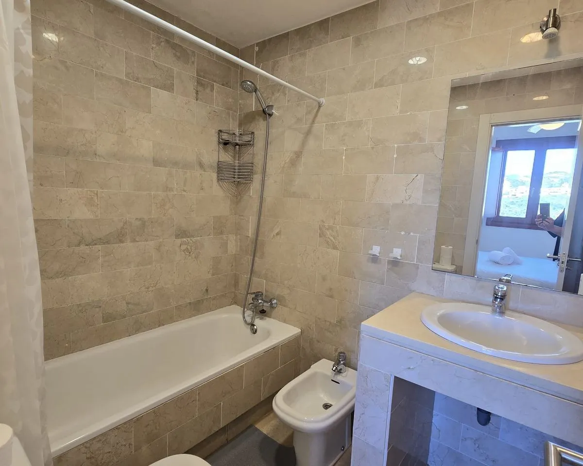 cbb3fb13-468a-424a-a1c2-cfc2bc969d52