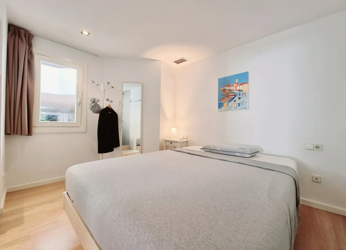 787969eb-23e3-44a8-a41c-16fb5fdac446