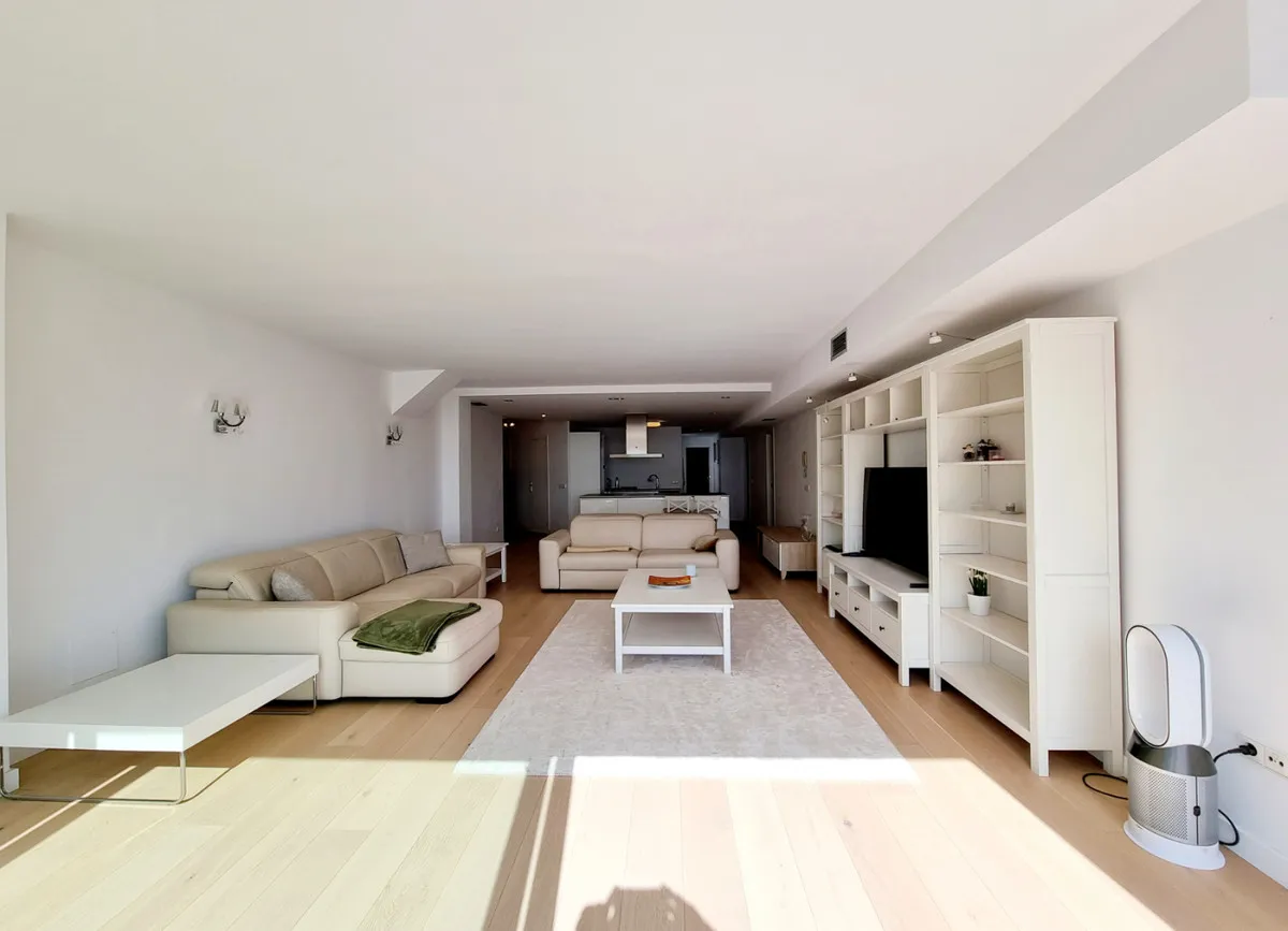 eefad5c5-b6b7-4e26-b5d5-08010ae2071e