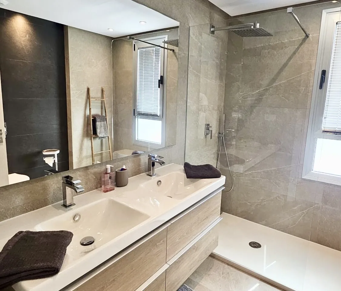 00425993-e84b-4faf-ac14-8a1ed19a497f